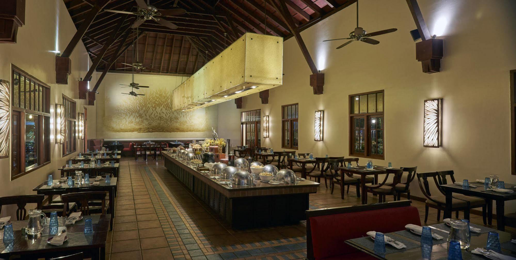 Hotel Club Mahindra Madikeri, Coorg Esterno foto